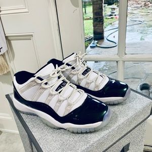 Jordan Retro 11 Low